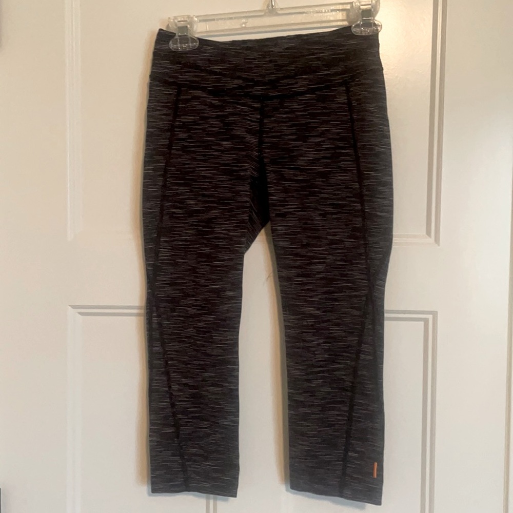 GUC Lucy Capri leggings